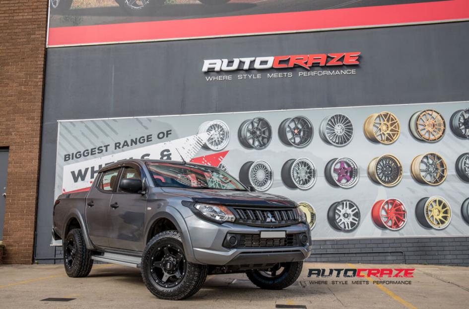 MITSUBISHI TRITON GD04 MATTE BLACK